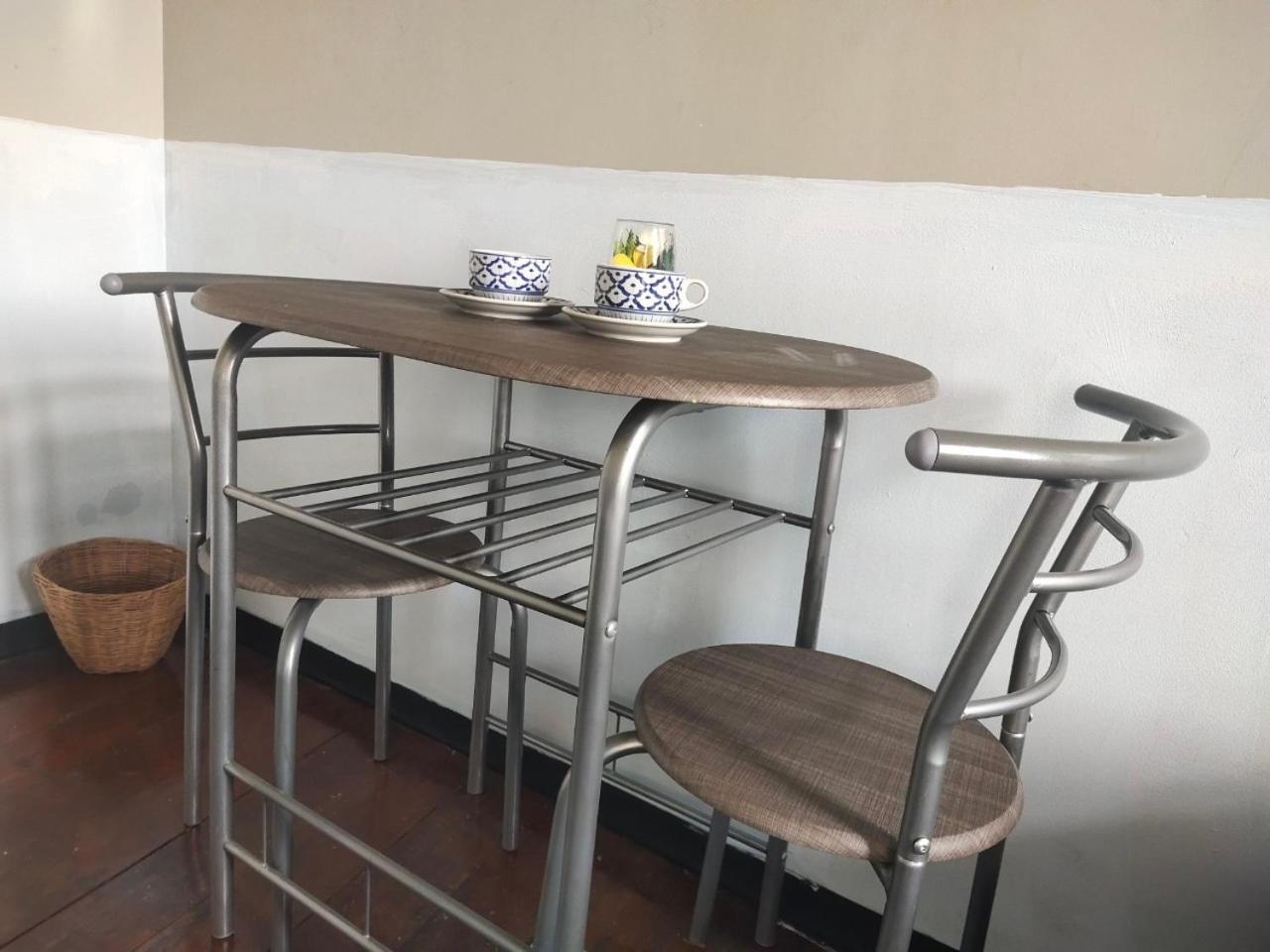 Rhythm Of Life Guesthouse 56 曼谷 外观 照片